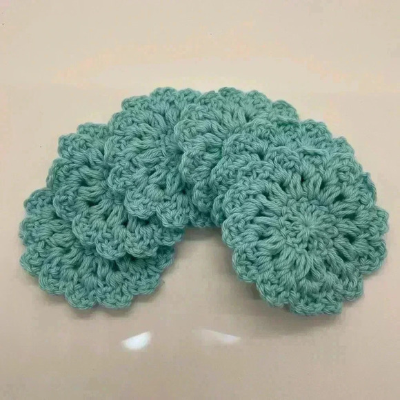 Reusable and Handmade Facial Cleansing Pads - Picture 1 of 3